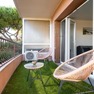  Appartement Grand Proche Du Port Et Des Plages